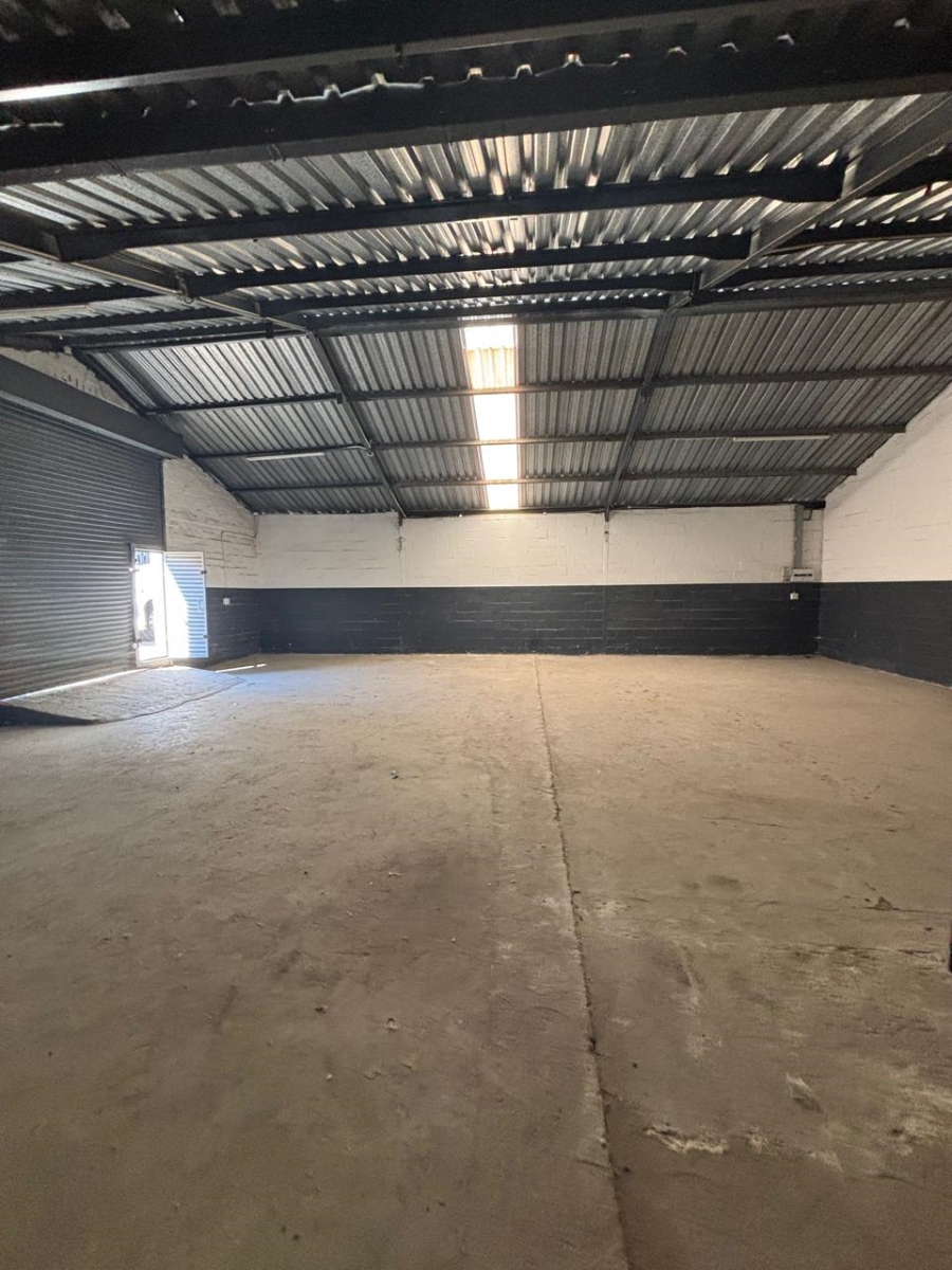 To Let commercial Property for Rent in Peerless Park Western Cape